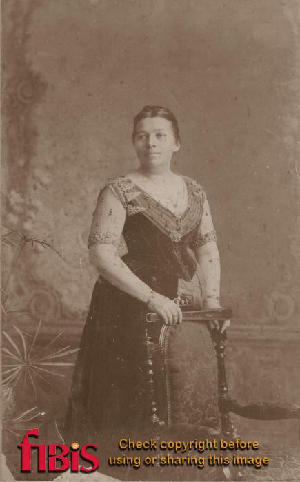 Caroline Dido (Collett) Pendlebury, 1892 