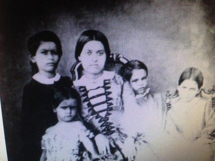 Amelia Anne Horne, with siblings