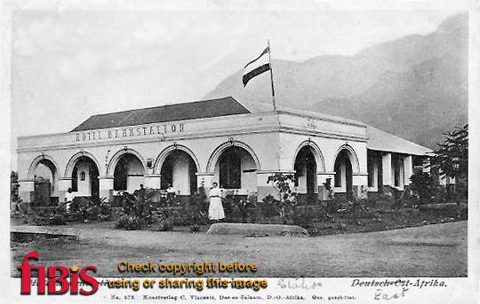 PostcardMorogoroStationEAfrica1916.jpg