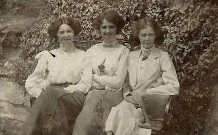 Majorie, Phyllis and Doris Heron in Simla in 1914