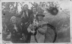 Dorothy Cartner, Lillian and Algernon Gillham and others
