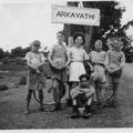 Children next to sign for Arkivathi 