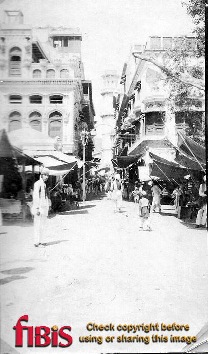 Street+Scene+Peshawar+1915.jpg