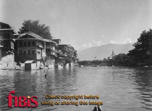 Srinagar from the Jhelum