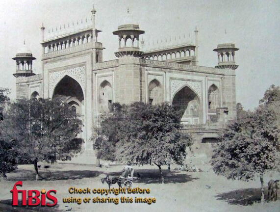 Entrance gate leading to the Taj
