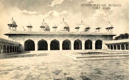 Interior Pearl Mosque Agra