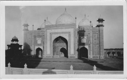 Gateway to Taj Mahal