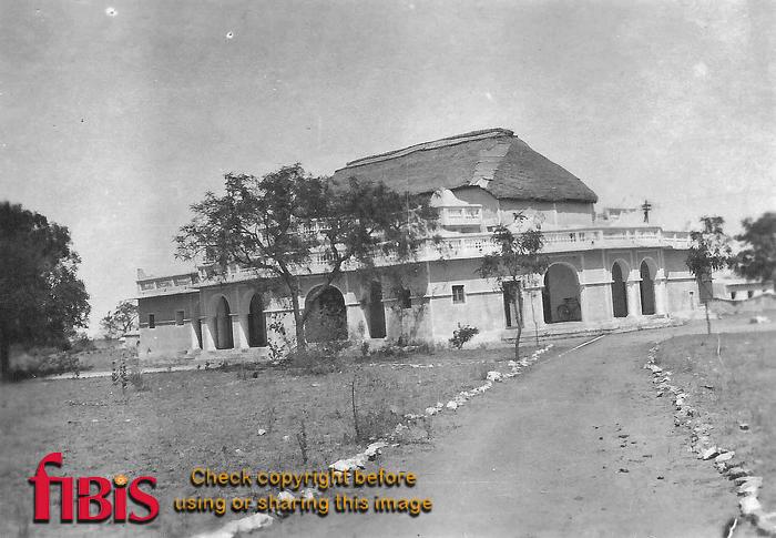 Bungalow, Nasirabad ca 1937.jpg