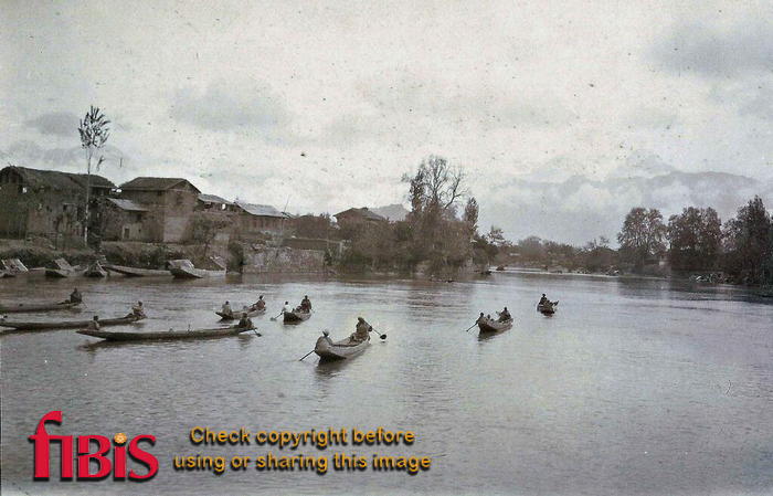 The Jhelum, Srinagar 1920.jpg