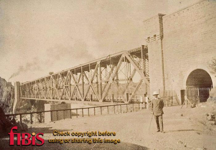 Khushal Garh Bridge, Kohat 1917.jpg