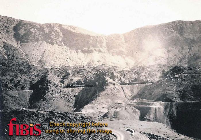Khyber Pass 1932 2.jpg
