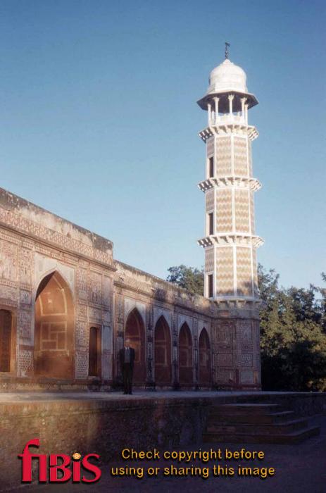 Jahangir's Tomb, Lahore, Pakistan 1963.jpg