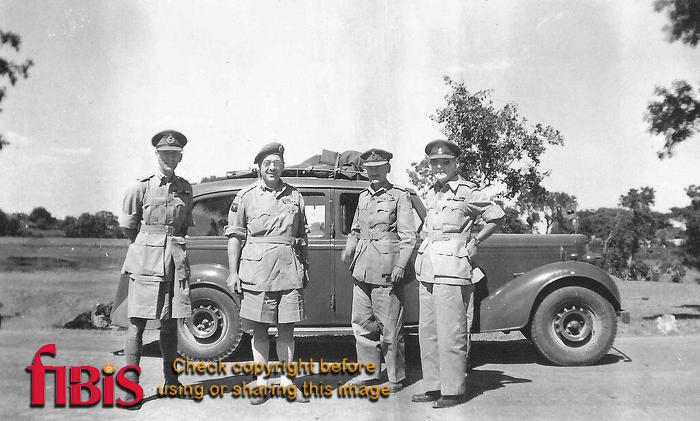 Major General Goddard, Lt General Swinford & Major Tom Snelling India 1947.jpg