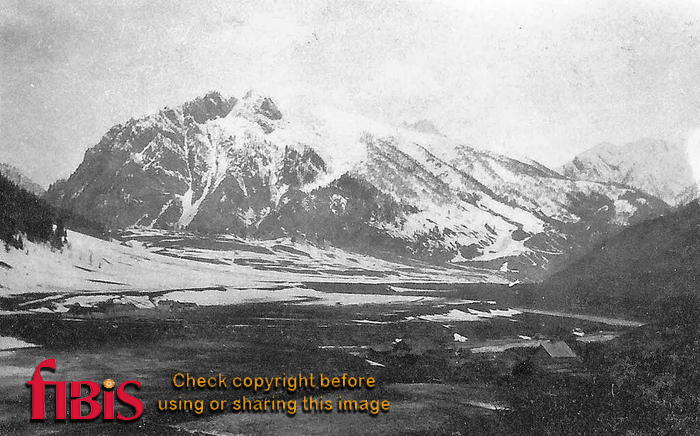 Sonamarg, Sind Valley, Kashmir 1924 2.jpg