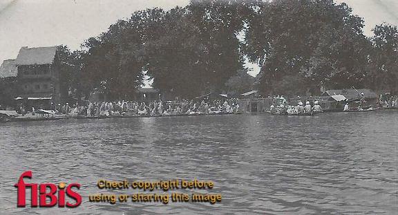 Dal Lake, Srinagar, Kashmir 1920