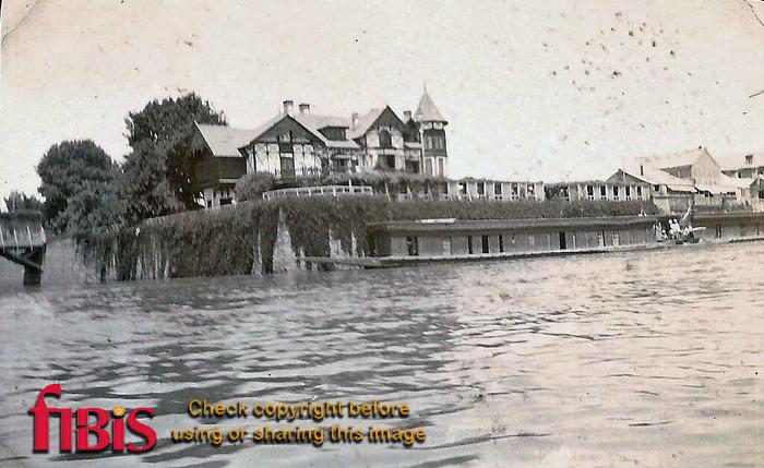 Residency, Srinagar, Kashmir 1920.jpg