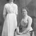 Doris Heron and her mother Emma Owen in 1918