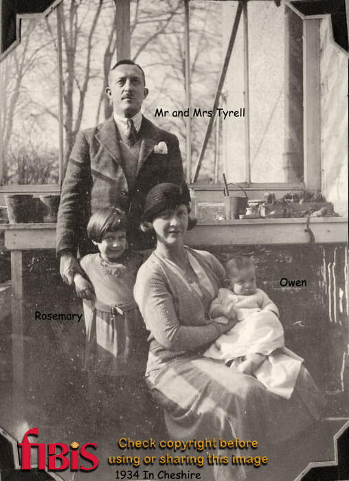 FA2 Tyrell Family, Cheshire 