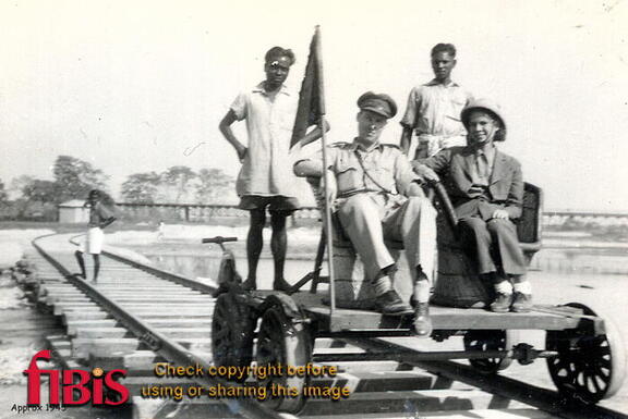 FA4 7 1Railway Inspection with wife on board 